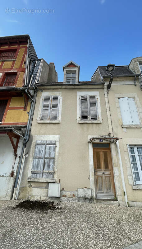 Maison à POUILLY-SUR-LOIRE