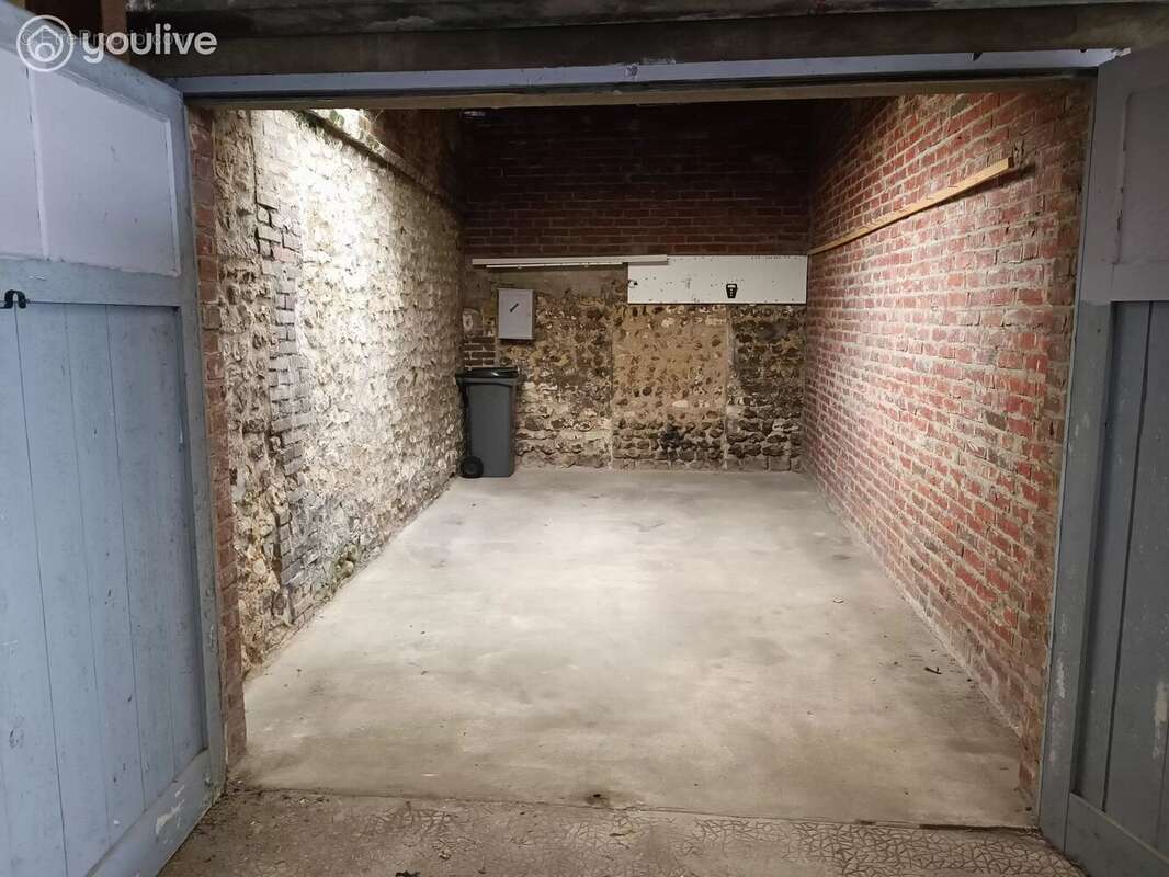 Parking à SOTTEVILLE-LES-ROUEN