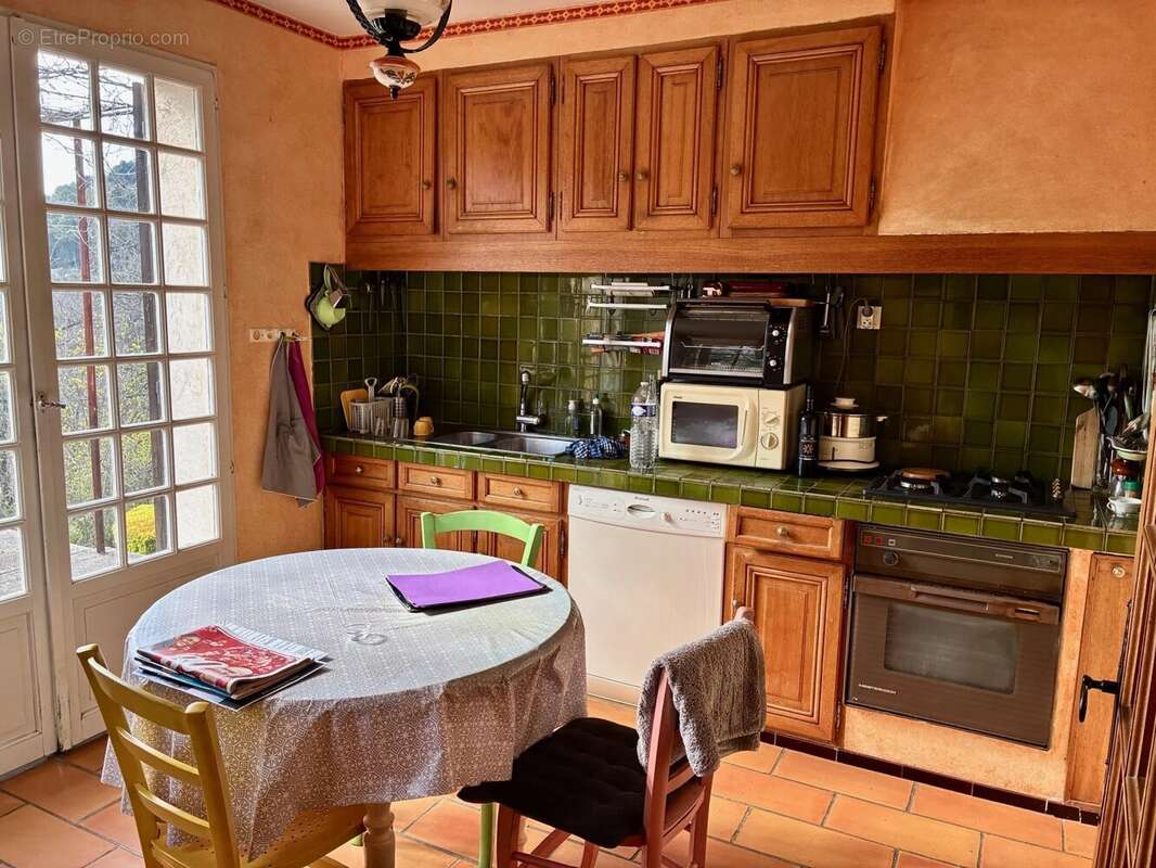 Maison à VAUVENARGUES