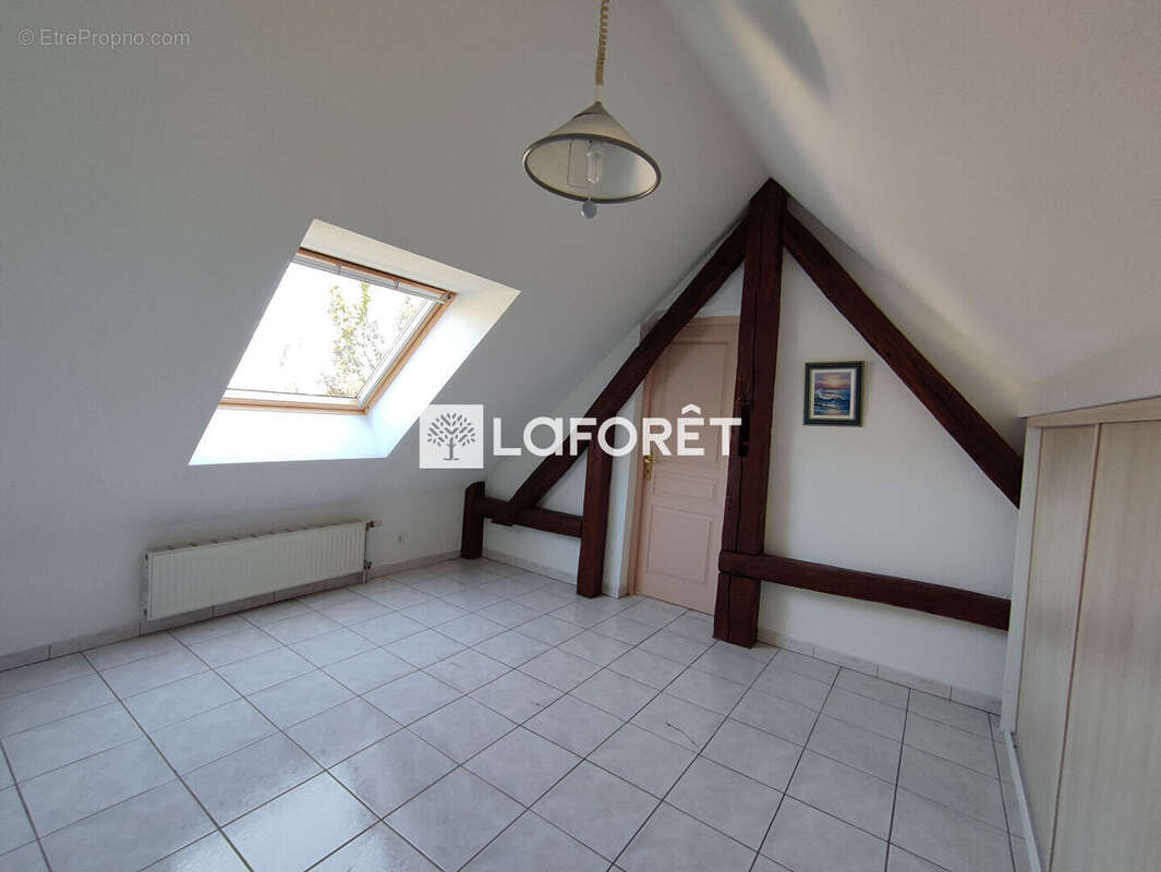 Maison Anjoutey 8 pièce(s)  186m2 loi carrez, - photo 10