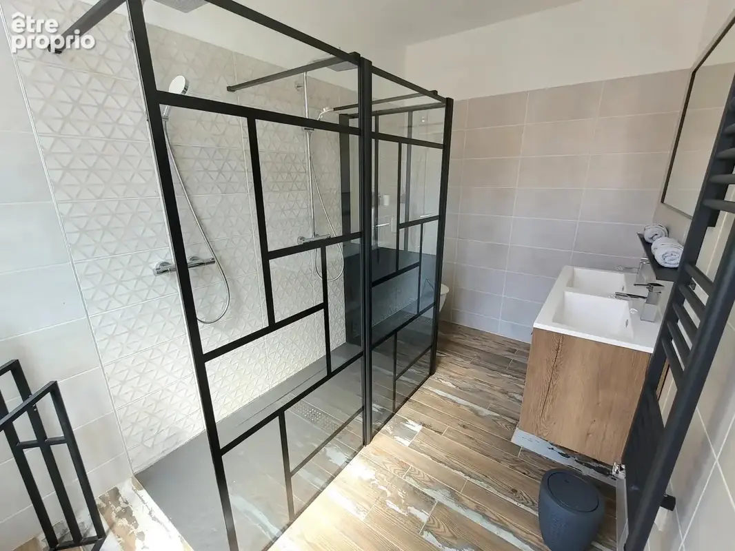 Belle propriété de 286 m² avec gîte et piscine - 10 pièces - 286 m² - photo 21