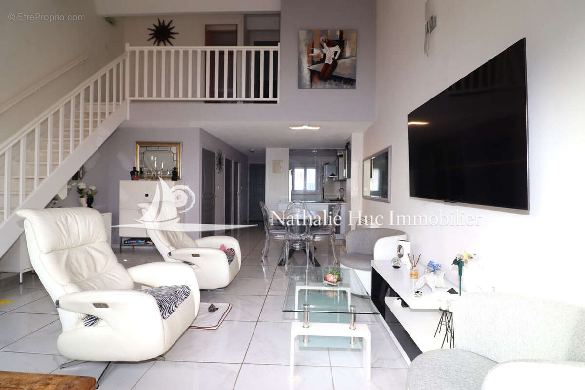 Appartement à SAINTE-MARIE