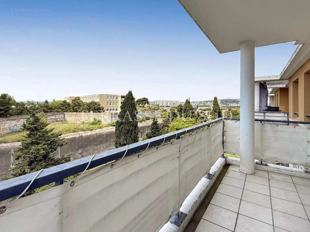 Appartement à MARSEILLE-13E