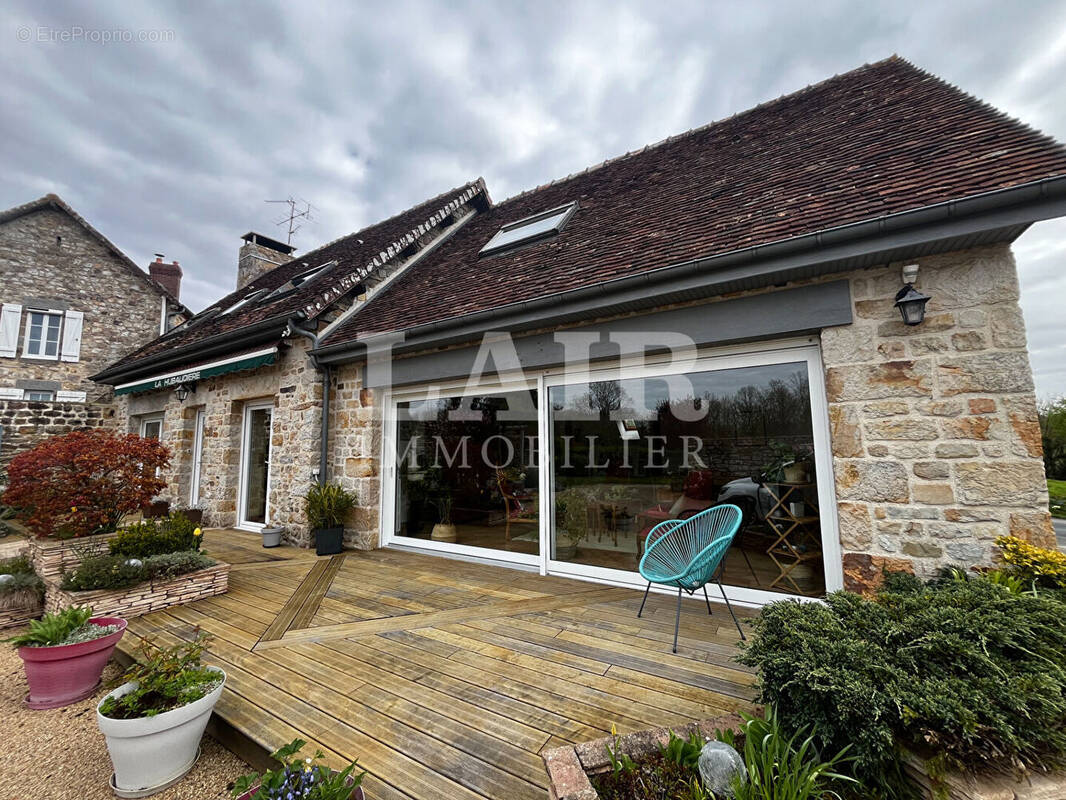Maison à LA CHAPELLE-D'ANDAINE