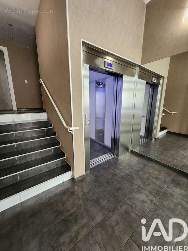 Photo 3 - Appartement à LYON-8E