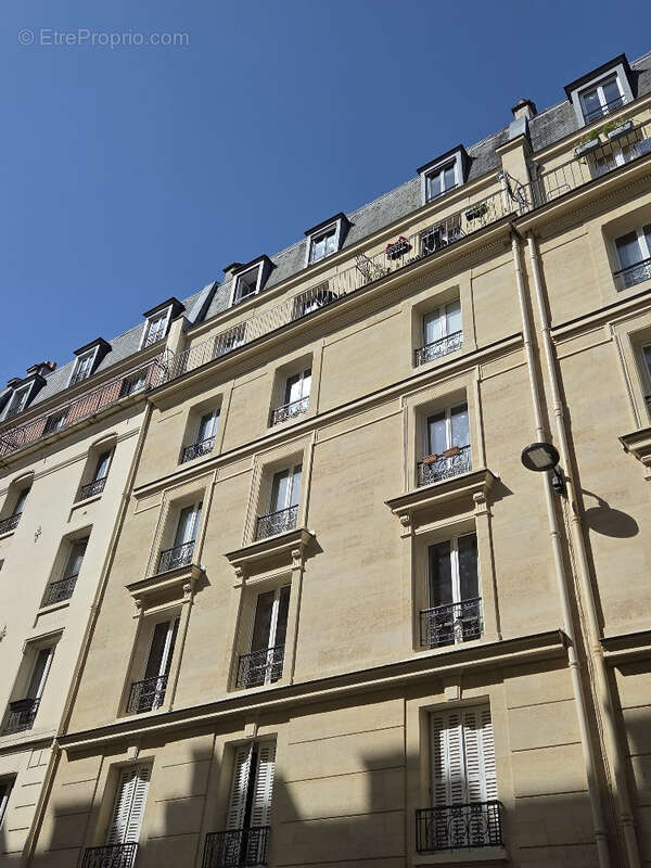 Appartement à PARIS-15E
