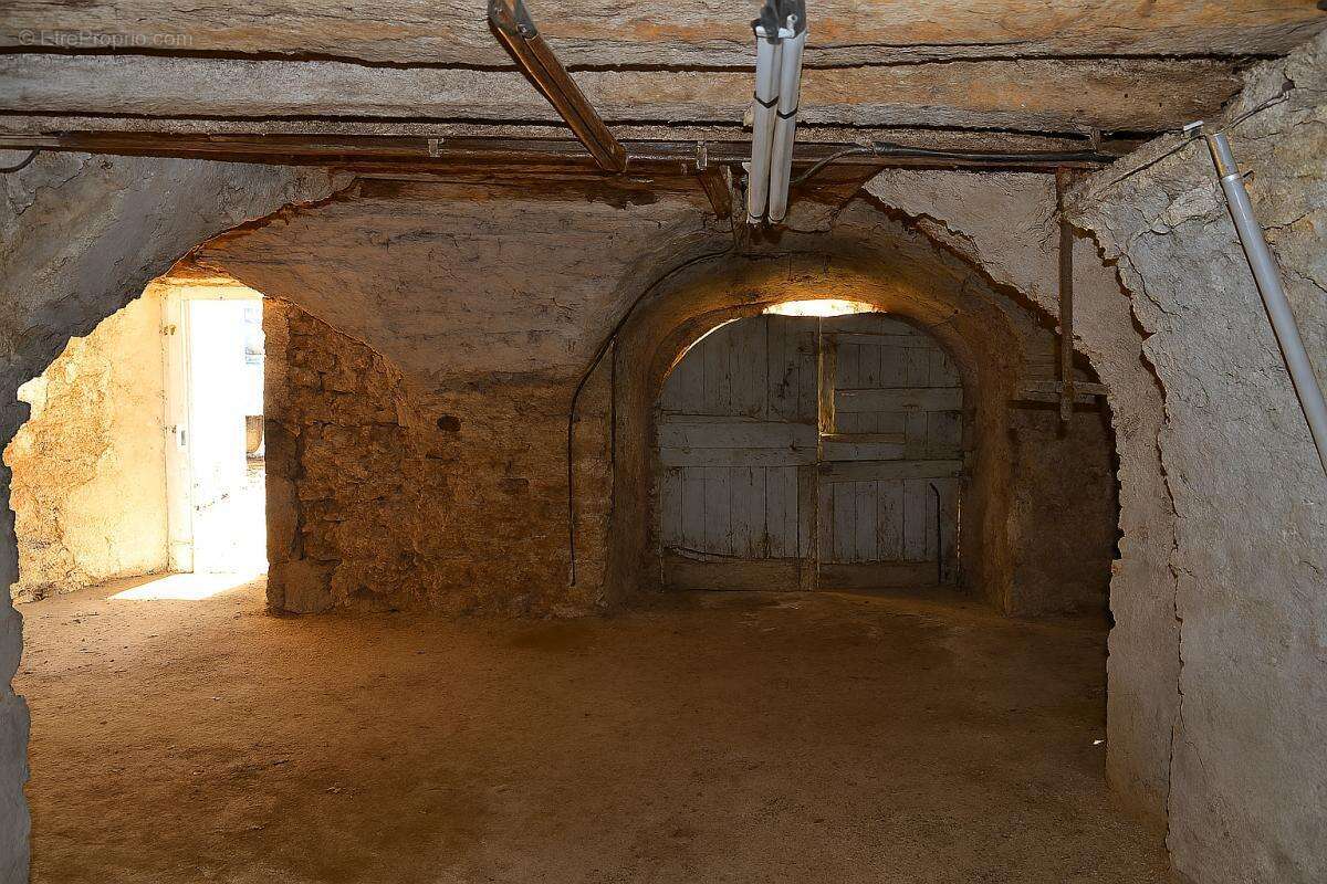 Maison à SAINT-REMEZE