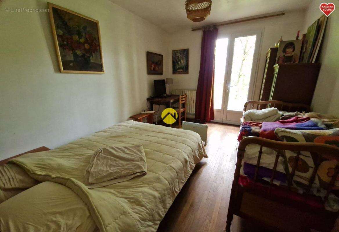 Maison à LA GUERCHE-SUR-L&#039;AUBOIS