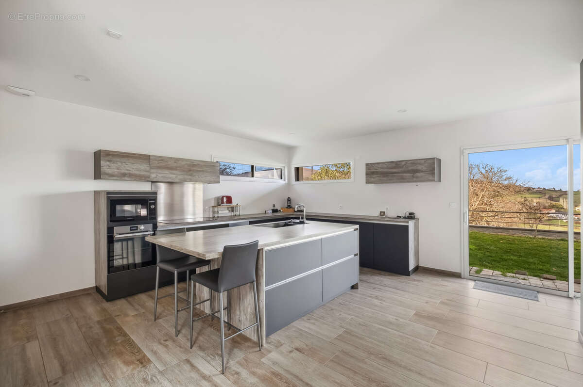 Maison à POLLIONNAY