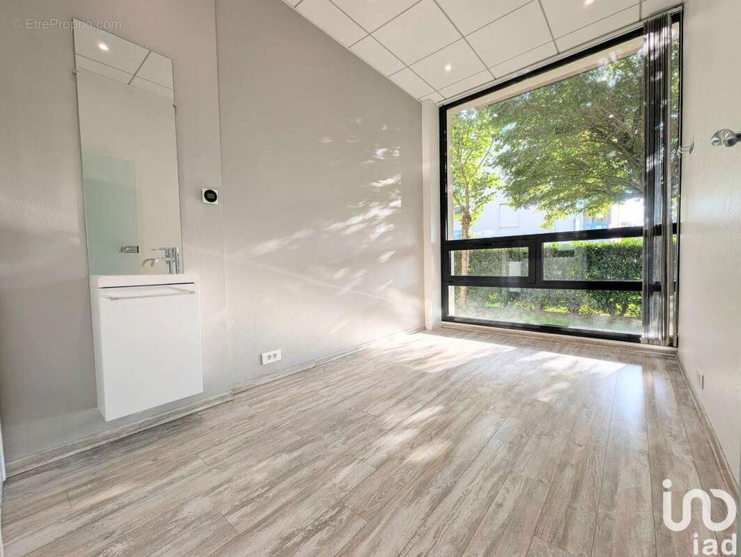 Photo 3 - Commerce à METZ