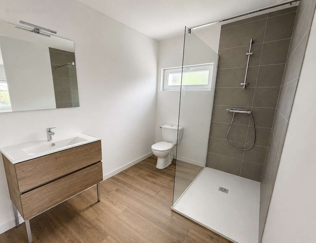 Maison 146 m² à Saint-Jean-De-La-Riviere  - photo 7