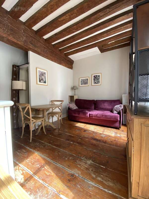 Appartement à PARIS-4E