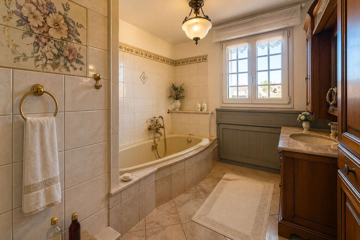 Maison à VILLELONGUE-DELS-MONTS