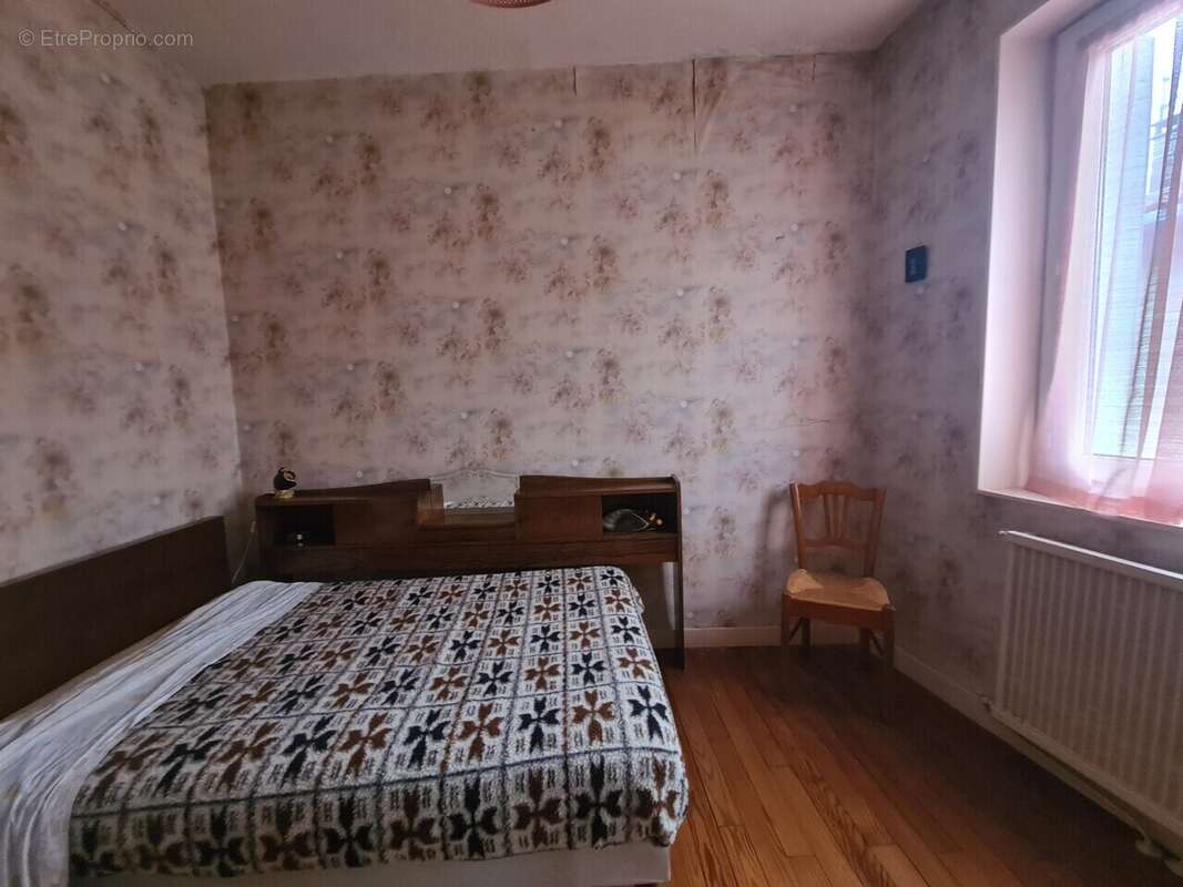 Maison à SAINT-ANDEOL-LE-CHATEAU