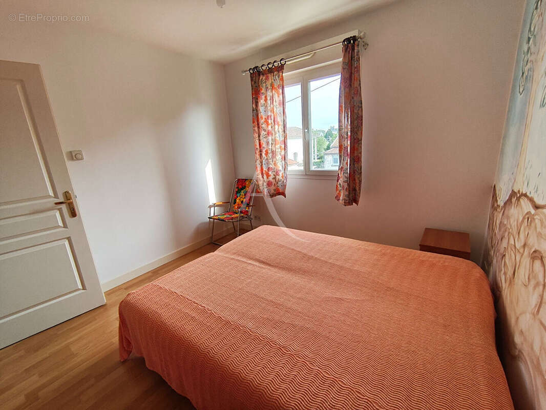 Appartement à SAINTES