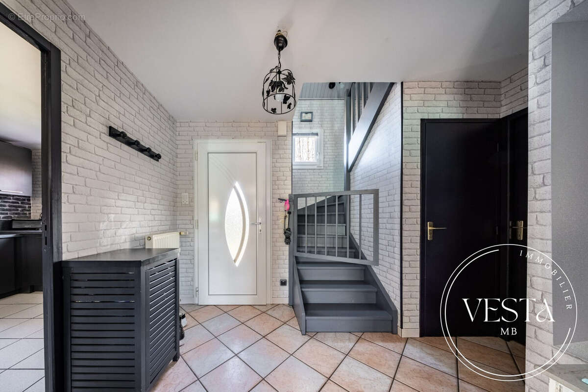 Maison à CHEVIGNY-SAINT-SAUVEUR