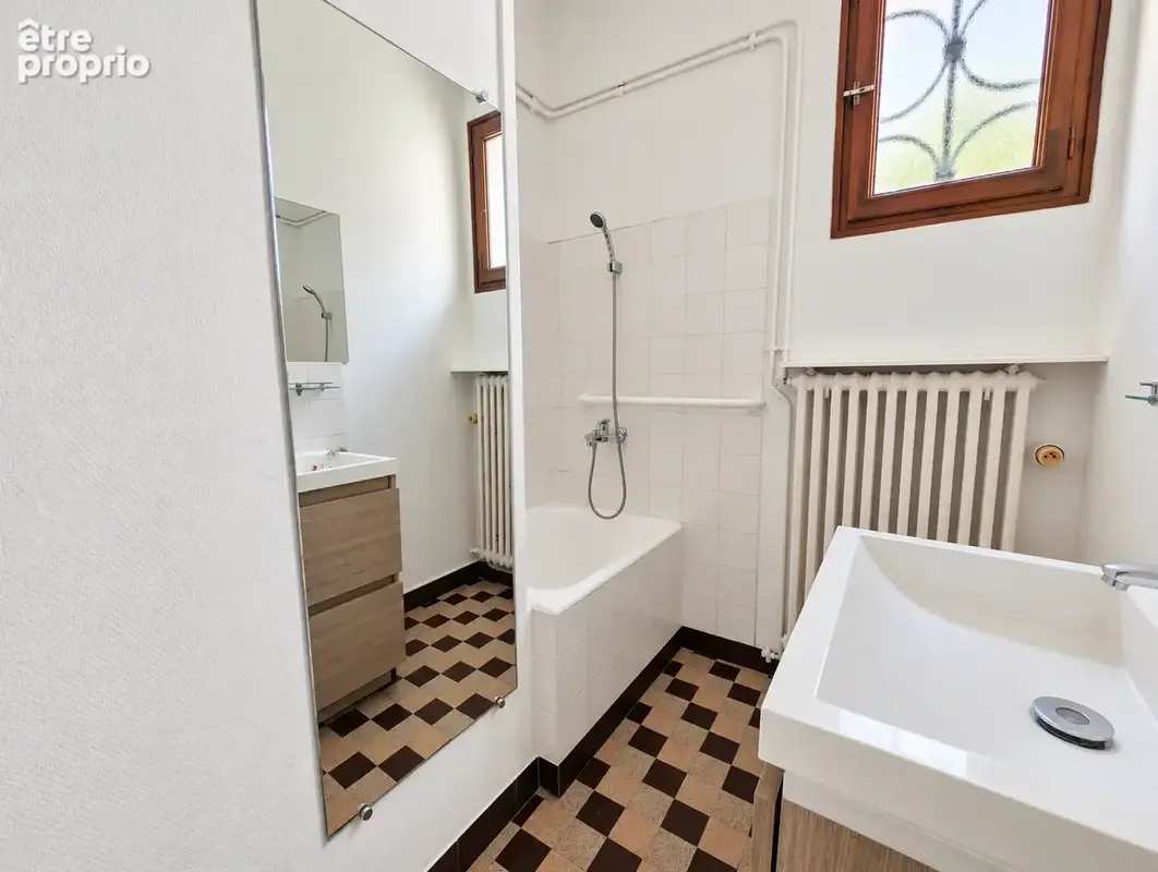 Appartement T3 de 60 m2 à rénover  Secteur Chorus, 74960 Annecy - photo 5