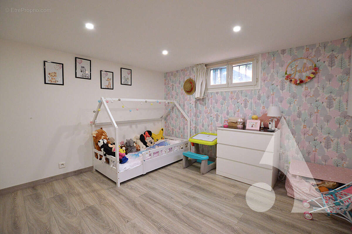 Maison à MONTIGNY-LES-CORMEILLES