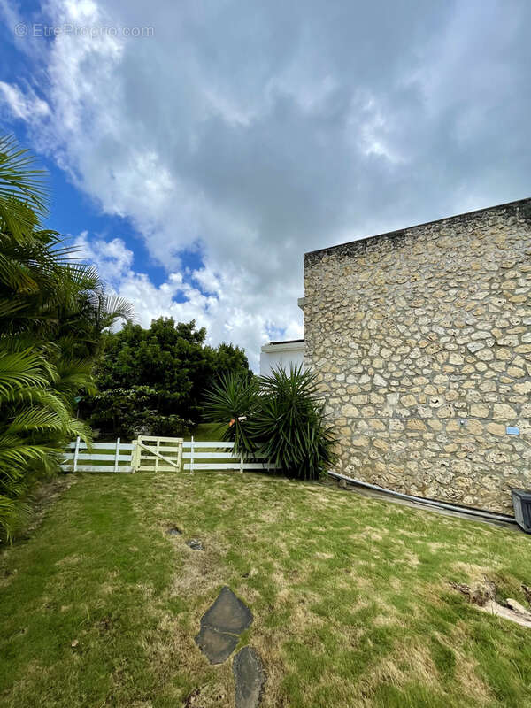 Magnifique propriete t5 + appartement t2 avec piscine vue mer centre du gosier - photo 40