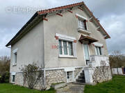 Maison à SAINT-MARTIN-DES-CHAMPS