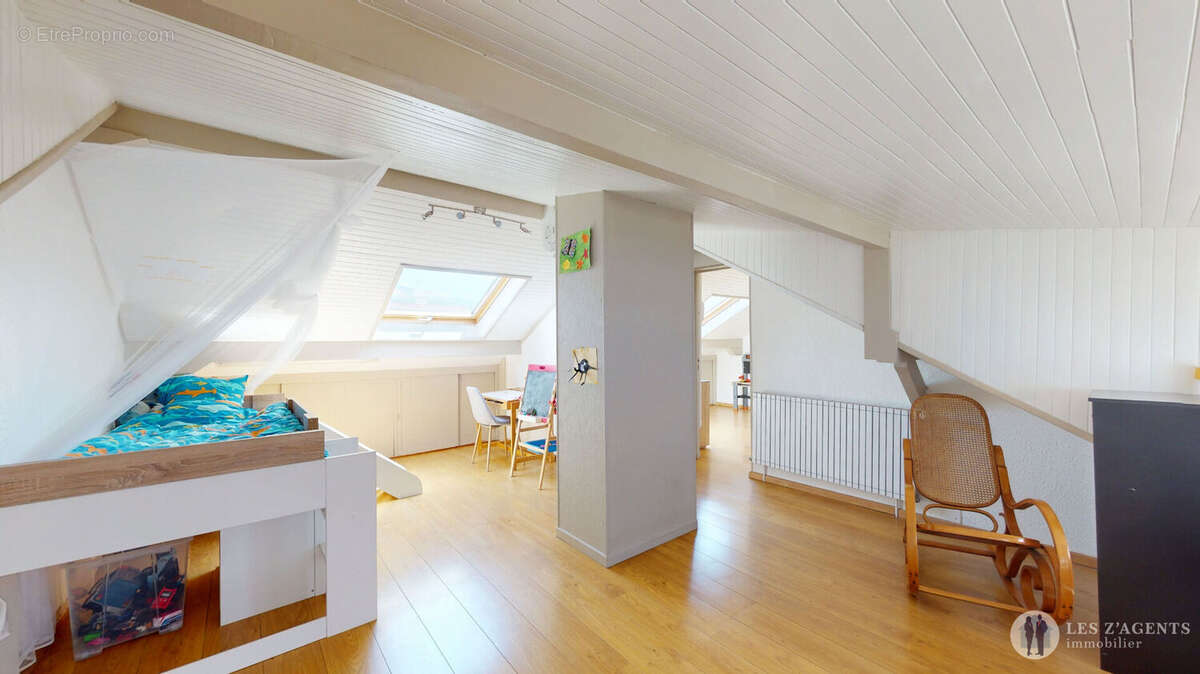 Appartement à SAINT-MARTIN-D'HERES