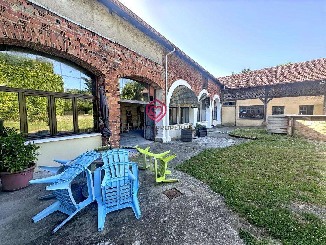 Magnifique maison de ville de caractère au cœur de Miélan,  dépendances et 3 000 m² de terrains - photo 39
