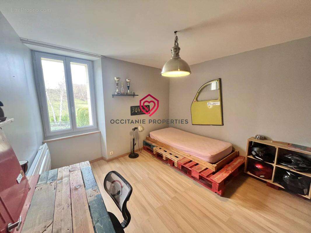 Maison à SAINT-JEAN-DU-FALGA