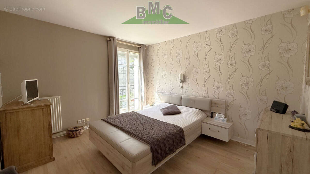 Maison à LE PLESSIS-BOUCHARD