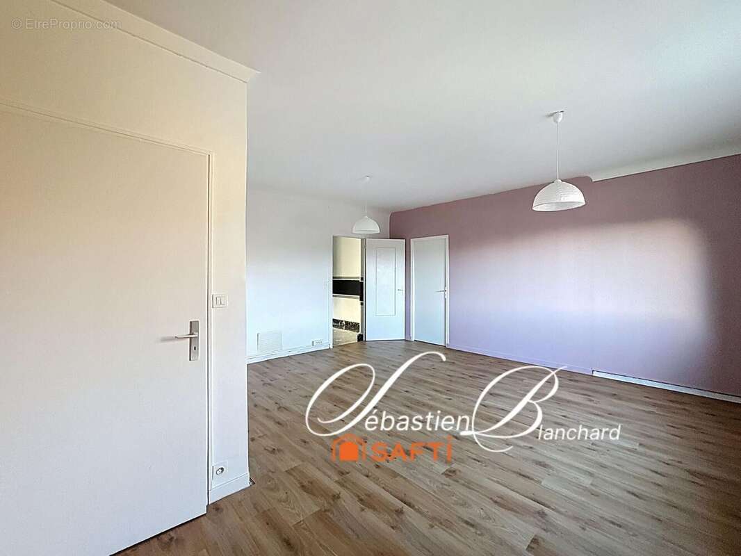 Photo 2 - Maison à CULOZ