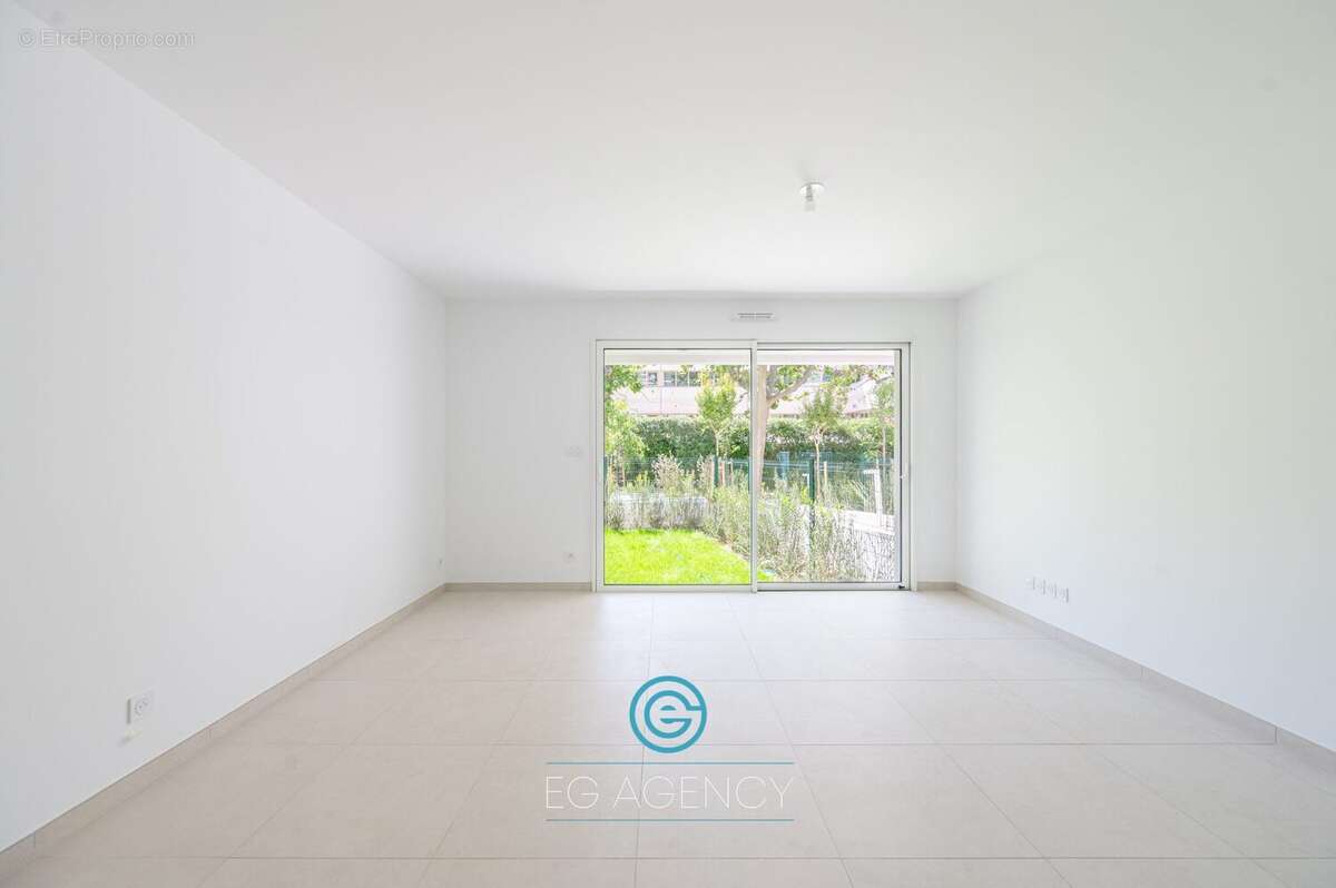 Appartement à MARSEILLE-8E