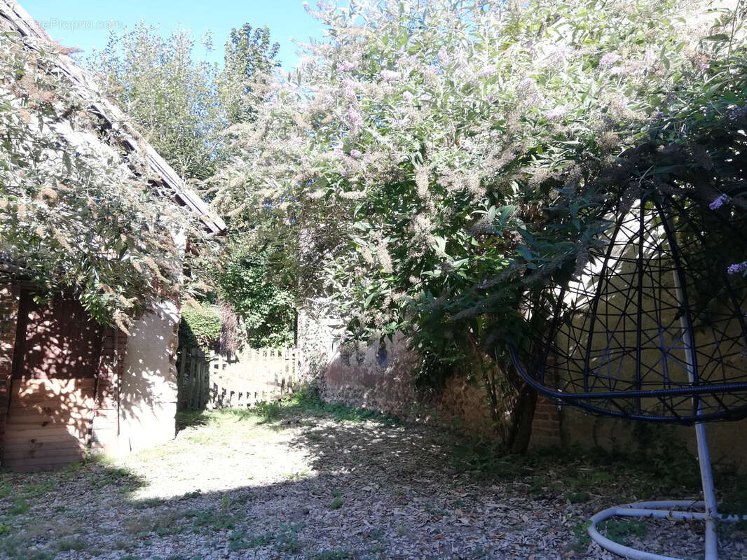 Maison à LA FERTE-LOUPIERE