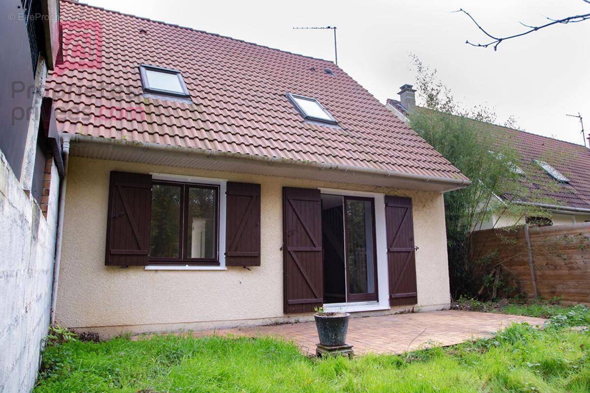 Maison à MANTES-LA-VILLE