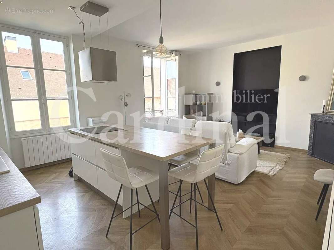 Appartement à NOISY-LE-ROI