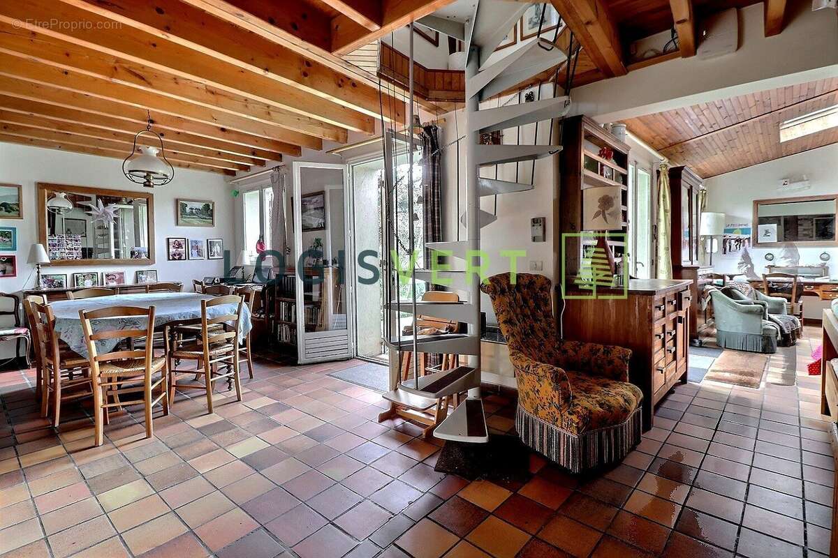 Maison à GIF-SUR-YVETTE