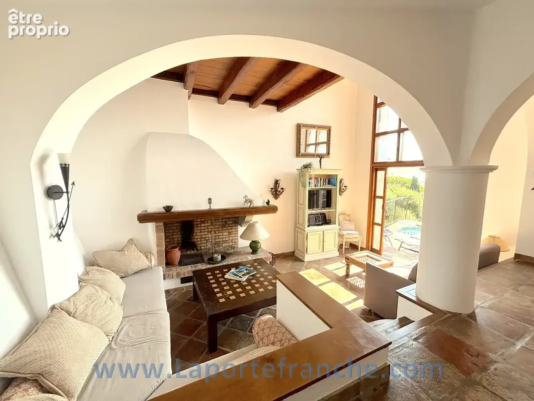 HAUT DE CAGNES maison de charme avec piscine, terrasses vue mer et parking - photo 2
