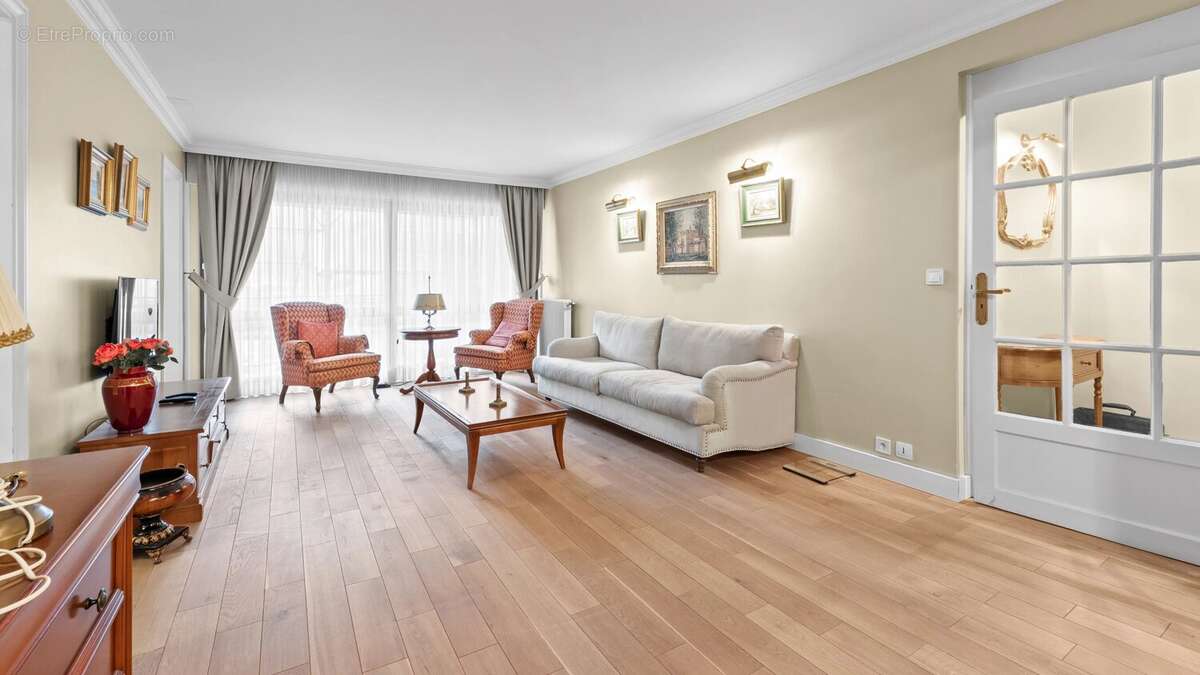 Appartement à VAUCRESSON