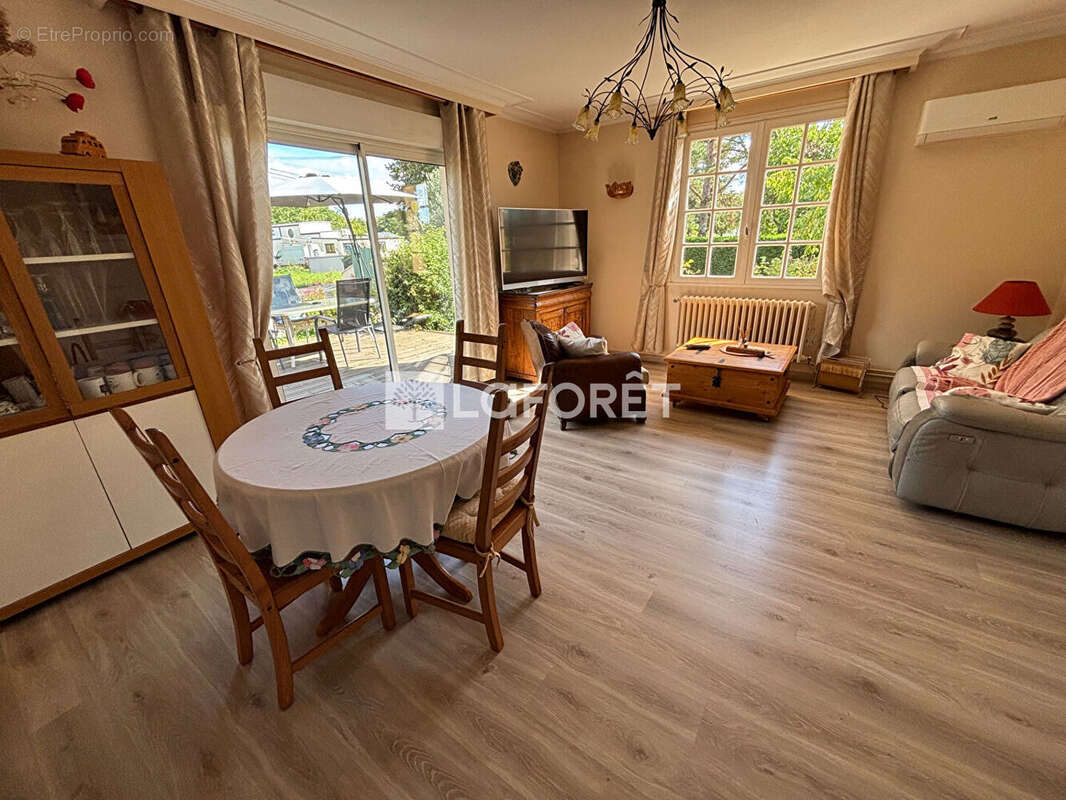 Maison à SENOUILLAC