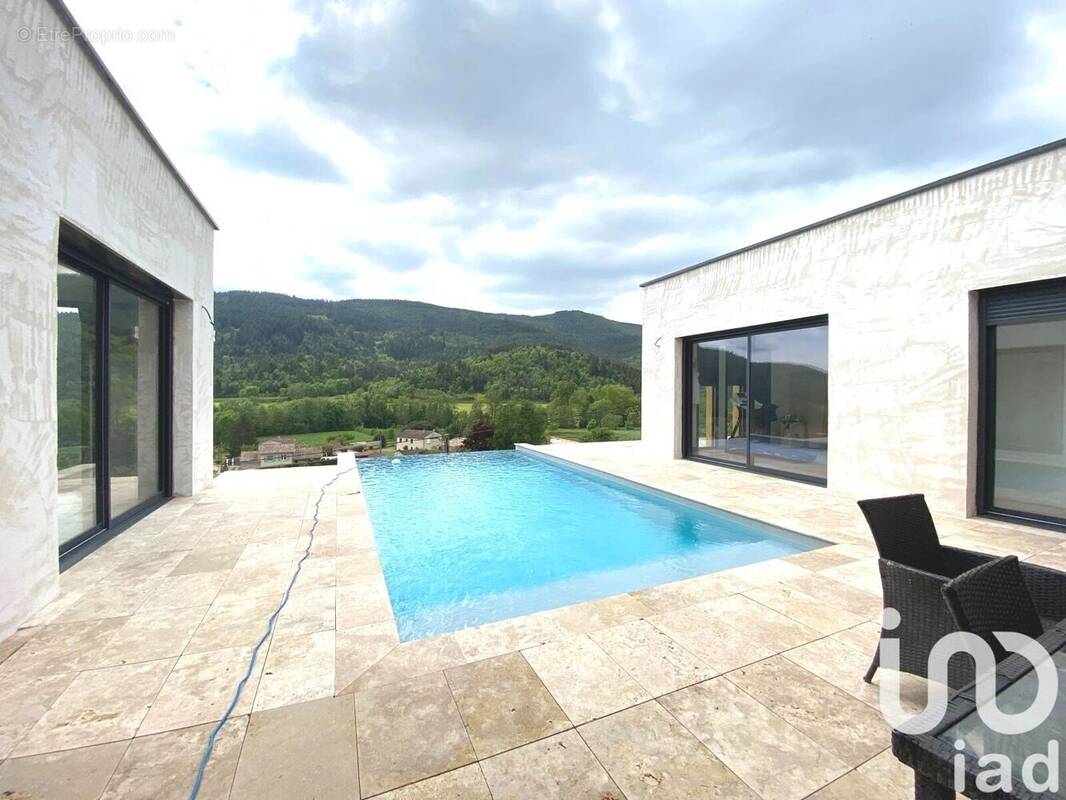 Photo 1 - Maison à VILLEVOCANCE