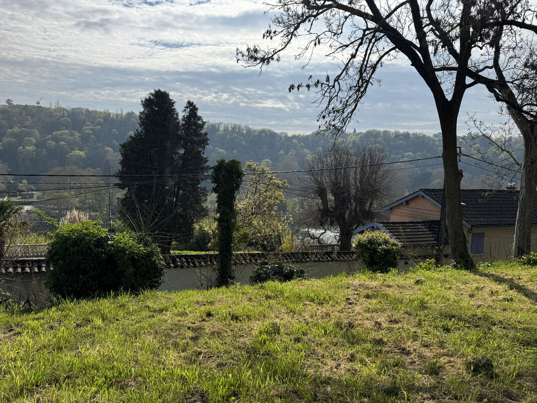 Maison à COLLONGES-AU-MONT-D'OR