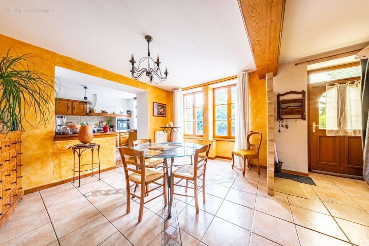 Maison à NUITS-SAINT-GEORGES