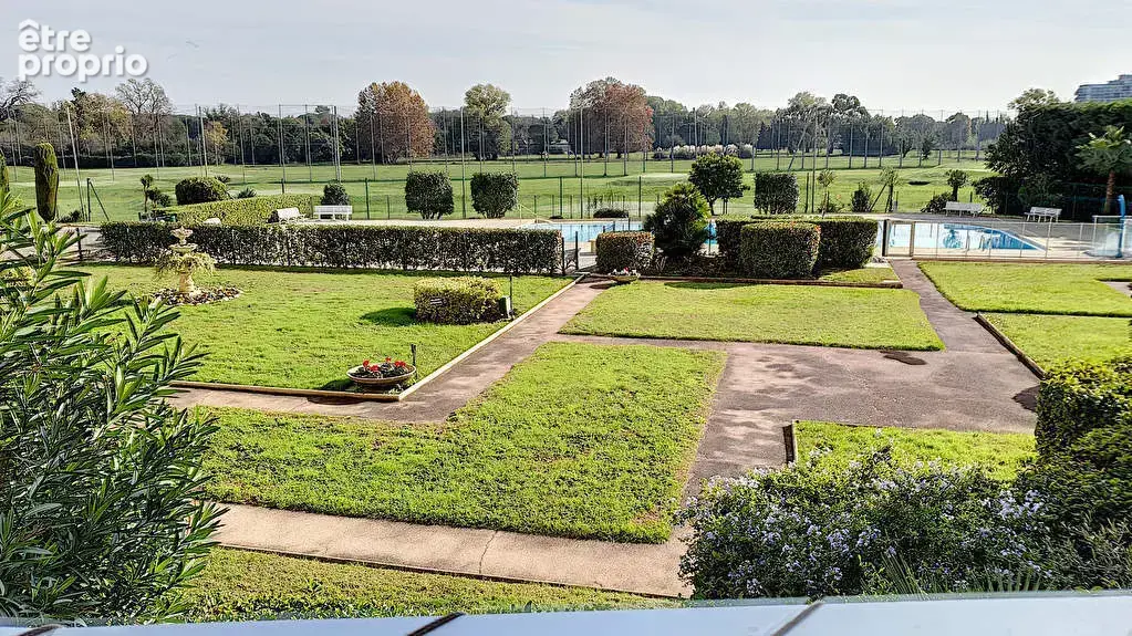 SECTEUR RECHERCHE! Beau 2 pièces de 44m² avec parking et Cave Plage et commerces à pied ! - photo 7
