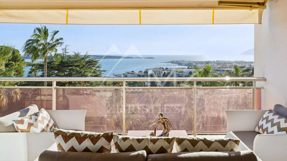 Appartement à CANNES