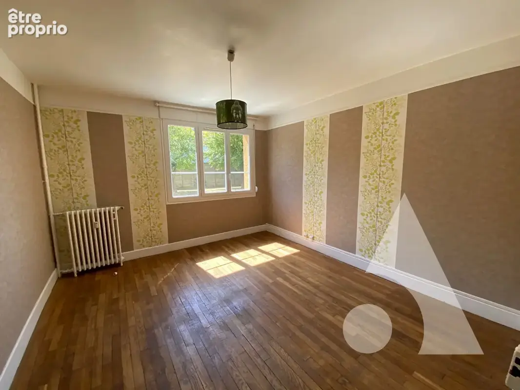 Appartement à LA CHAPELLE-SAINT-LUC