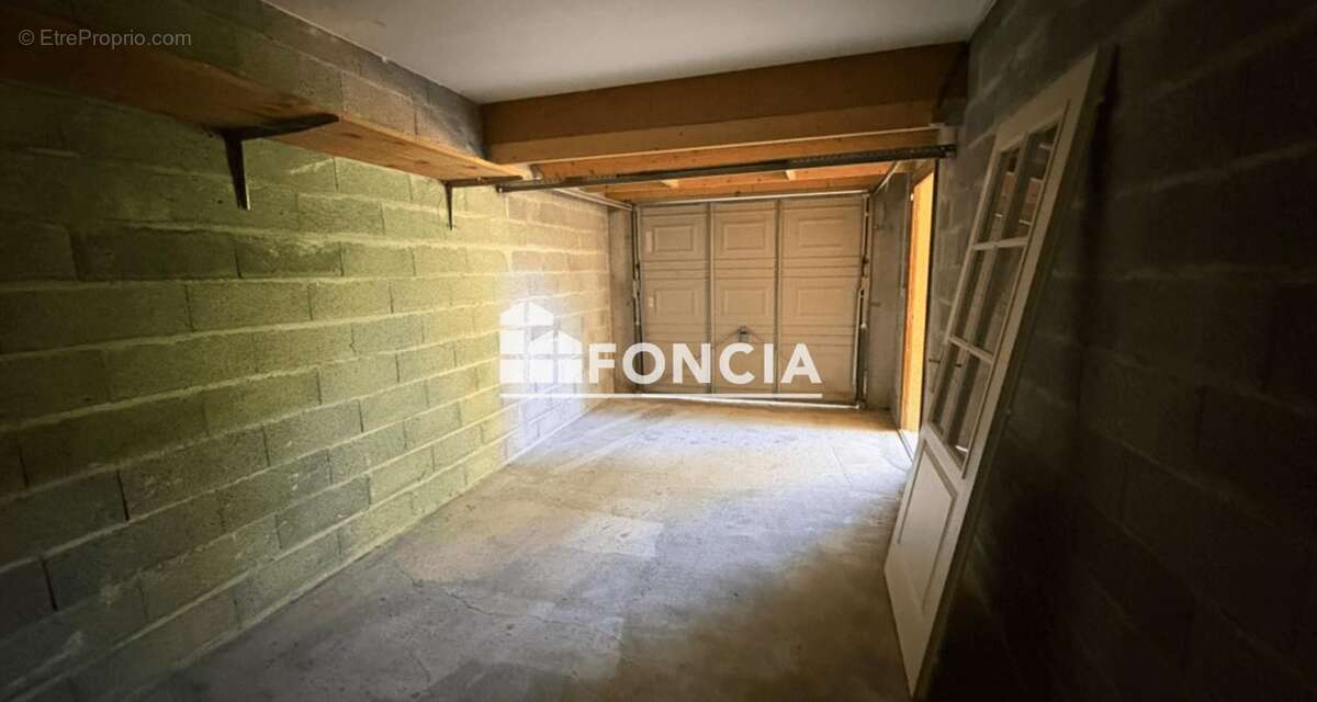 Étrembières – Villa mitoyenne 5 chambres avec jardin de 308 m², garage et abri voiture, à proximité de la douane de Veyrier - photo 13