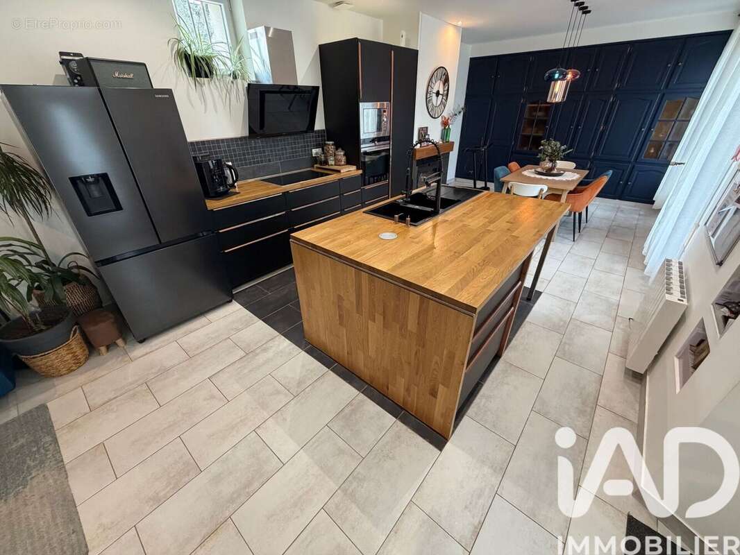 Photo 2 - Maison à VILLENEUVE-LE-ROI