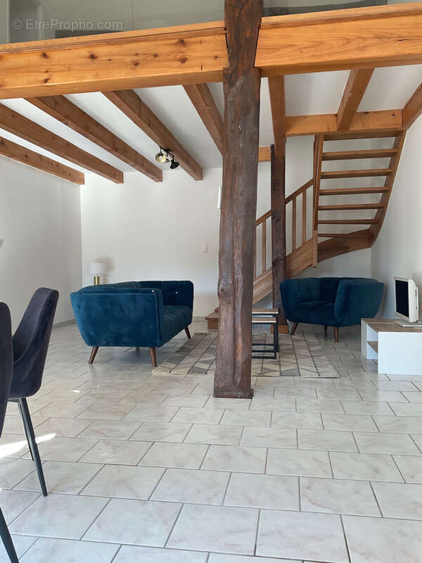 Maison à ROUVRES-LA-CHETIVE
