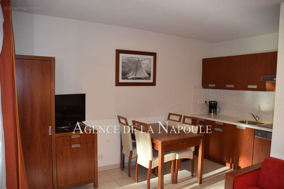 Appartement à MANDELIEU-LA-NAPOULE