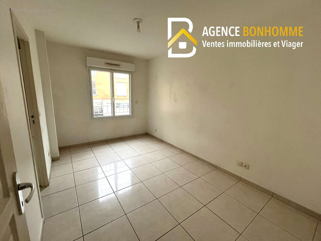 Appartement 2 pièces - Centre-ville Gasny 27 - photo 4