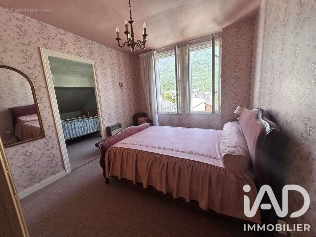 Maison 313 m² à Esterre  - photo 6