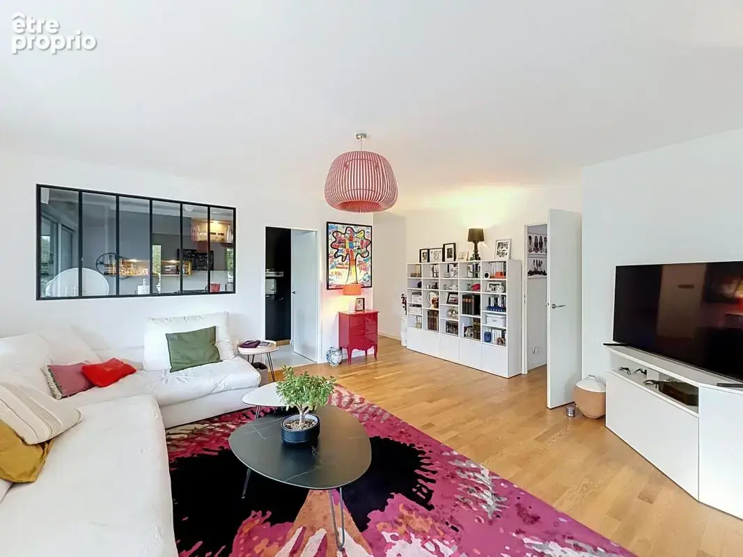 Montigny-le-Bretonneux (Le Village) — Appartement d’exception & terrasse sans vis-à-vis - photo 2
